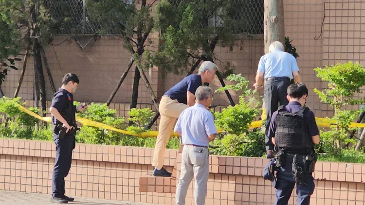 警消獲報後，立刻派員趕往現場。翻攝照片