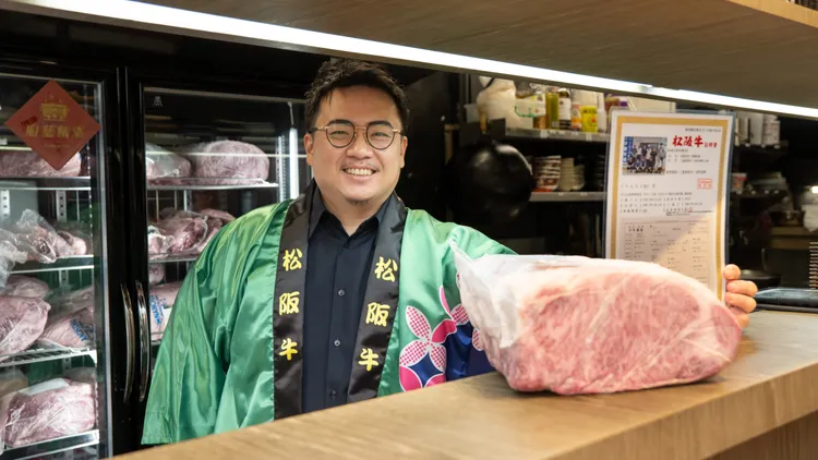為了推廣俺達の肉屋9週年慶，創辦人鍾佳憲Sam購入40個月齡松阪牛。業者提供