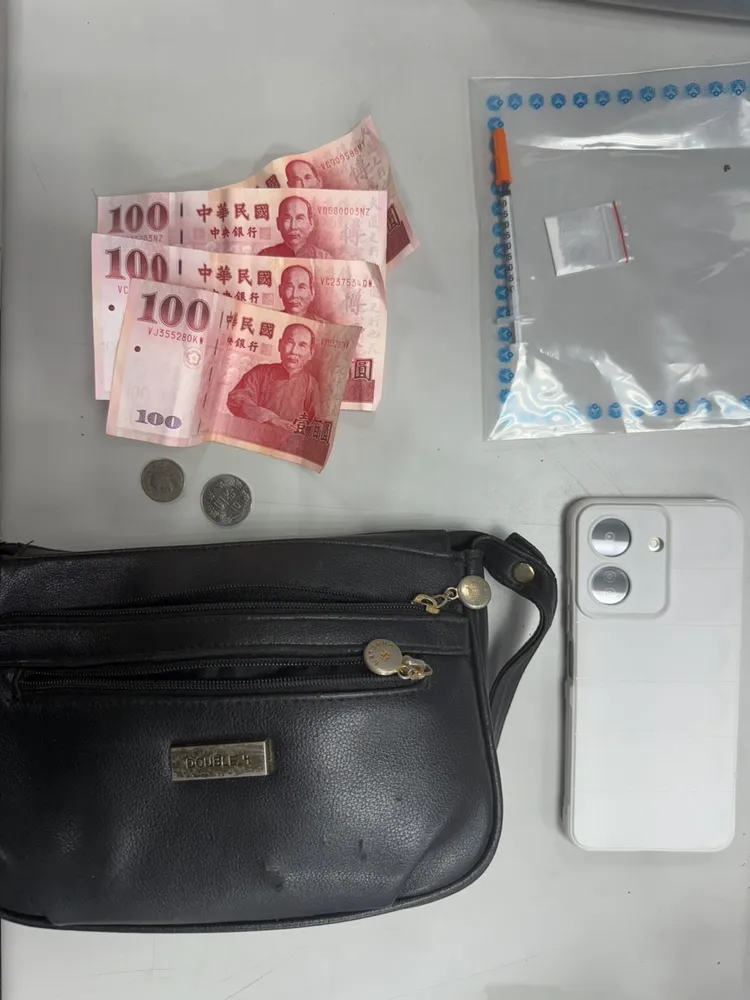 警方起獲贓物。警方提供