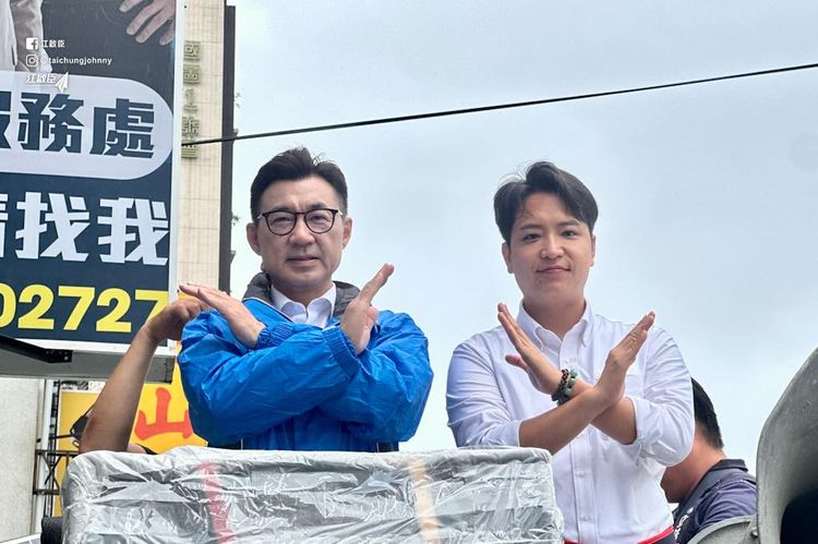 江啟臣陪羅廷瑋車掃反罷免　郭國文率「罷罷號」聲援罷團