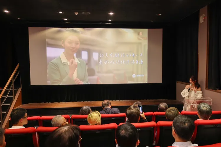 影片女主角劉倩妏分享拍攝心得。台鐵提供