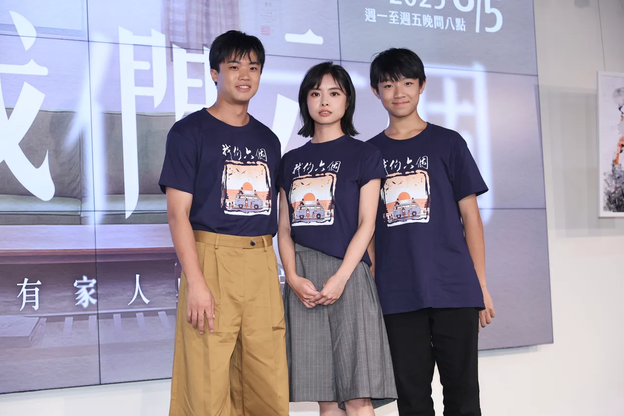 马志翔夸潘亲御(左)是天才型演员。彭欣伟摄影