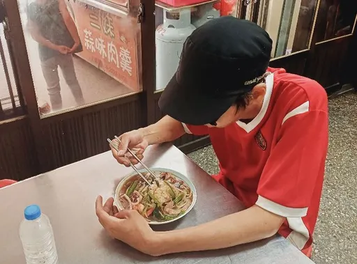 21歲黑戶青年拿到身分證 面臨服兵役!中市府專案為他做這事