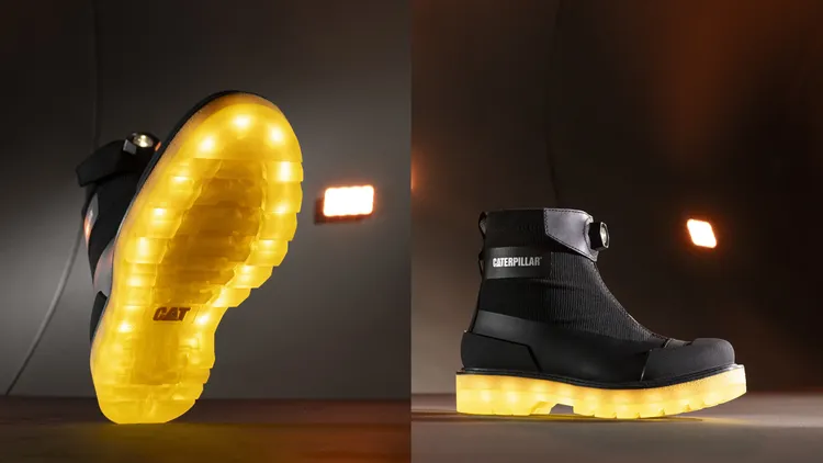 「英法海底隧道紀念靴」鞋舌處的LED「頭燈」和鞋底燈，模擬列車高速穿越隧道的場景。品牌提供