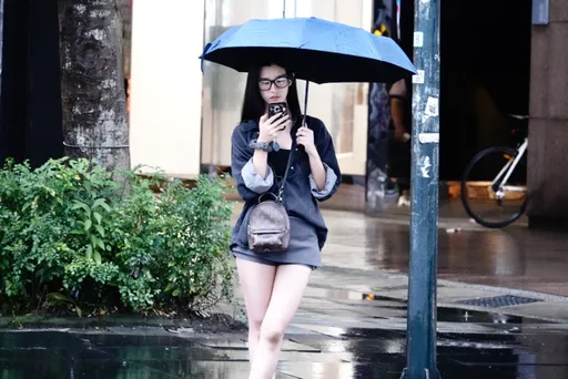本周高温持续!中南部防午后豪雨 3热带扰动酝酿中