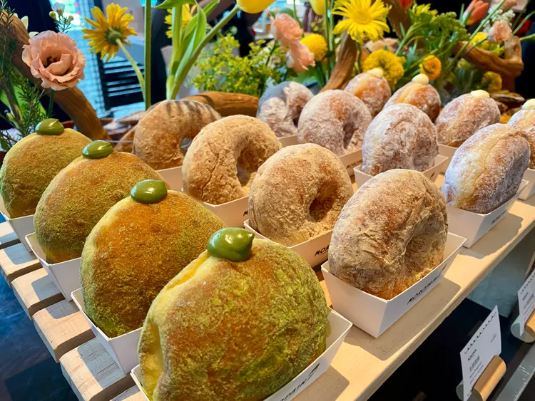 MOROPAIN來台，也將本店熱銷第二名的生甜甜圈首度帶出海外販售。莊偉祺攝