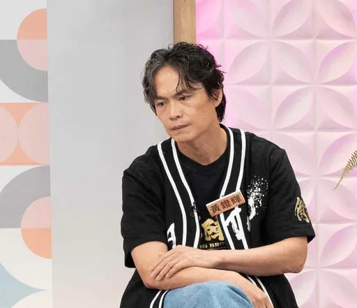 黄镫辉遭演员抱头「鼻血如注」 对戏邱泽竟真酒入肚