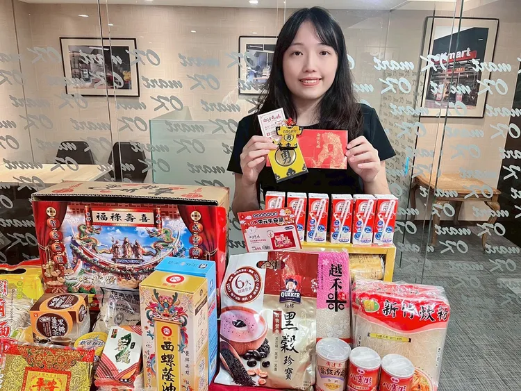 即日起至9月17日推出超過20款茶飲箱購與單品優惠。OKmart提供