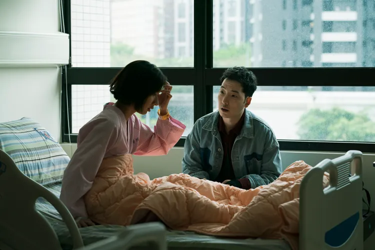 許時豪（右）及陳妤有不少對手戲。牽猴子提供