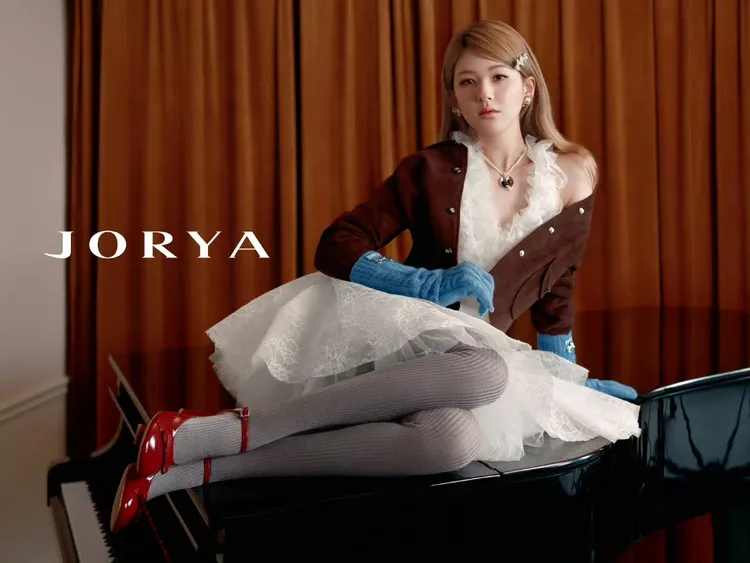 趙露思於2024年成為JORYA全球代言人。翻攝JORYA微博