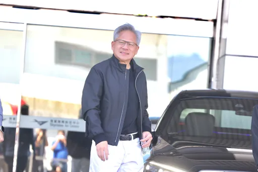 核三公投前夕来台 黄仁勋:核能也是很好的选择