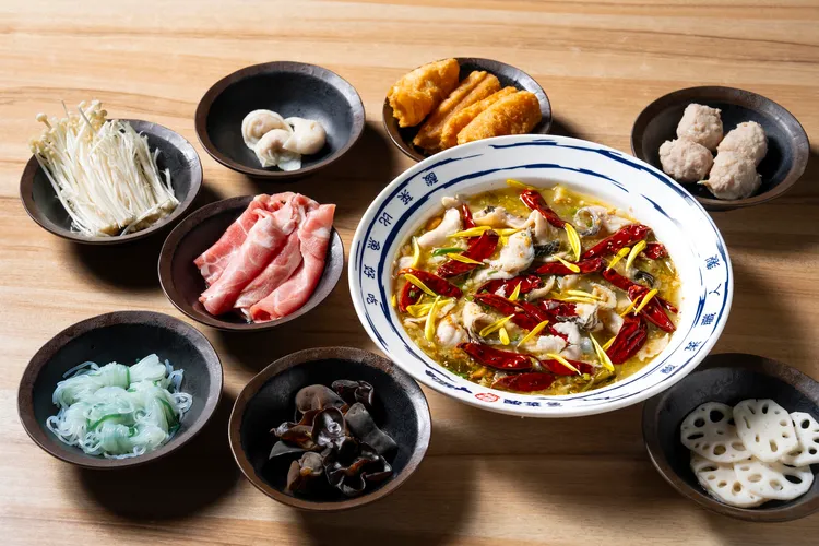 基隆三記魚餃、豬梅花與蓮藕，與個人獨享盆即日起上市。業者提供