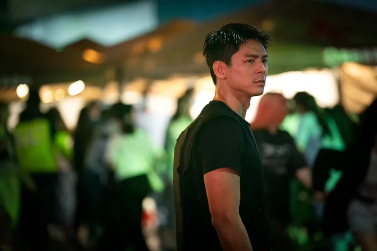 林柏宏拍片敬業態度，獲防爆顧問高度肯定。華影國際提供