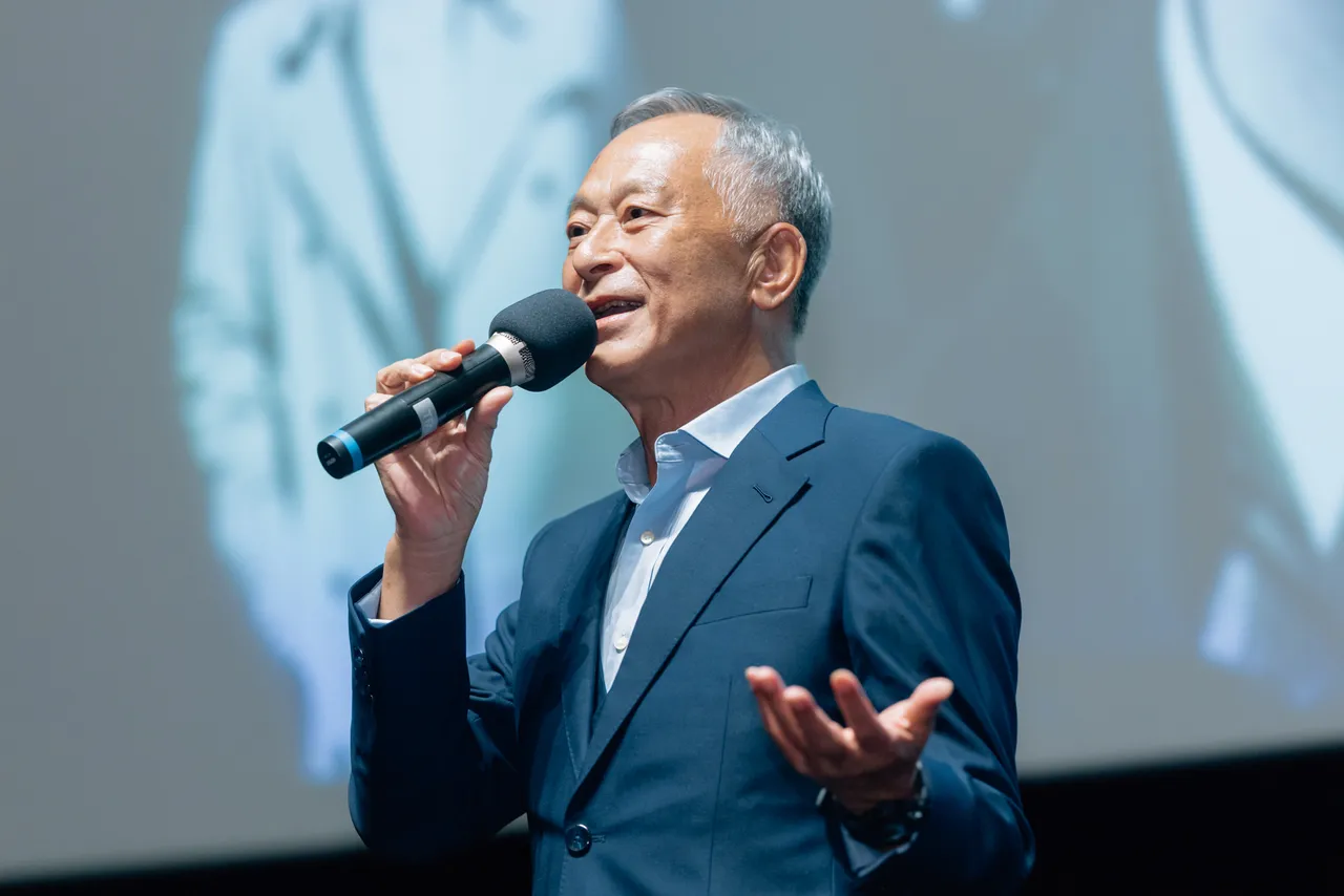 杜琪峰导演分享当年有好友邱复生赞助开拍资金,拍了19天就差不多把钱花完了。国家影视听中心提供