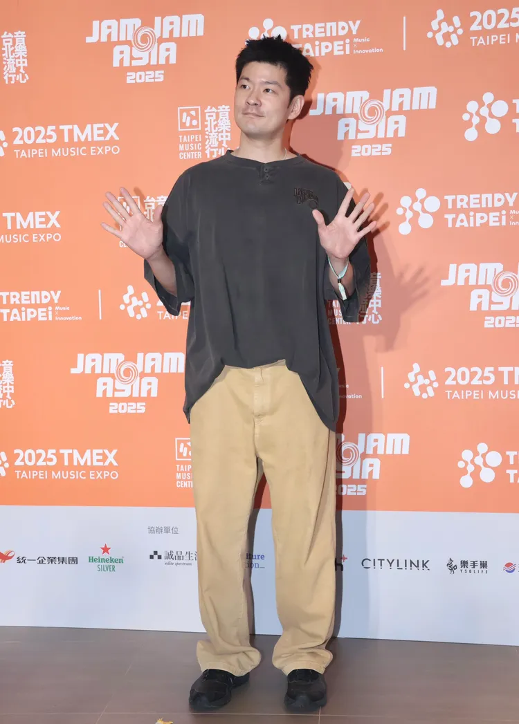 張基河想去士林夜市附近的基河路拍照。莊宗達攝