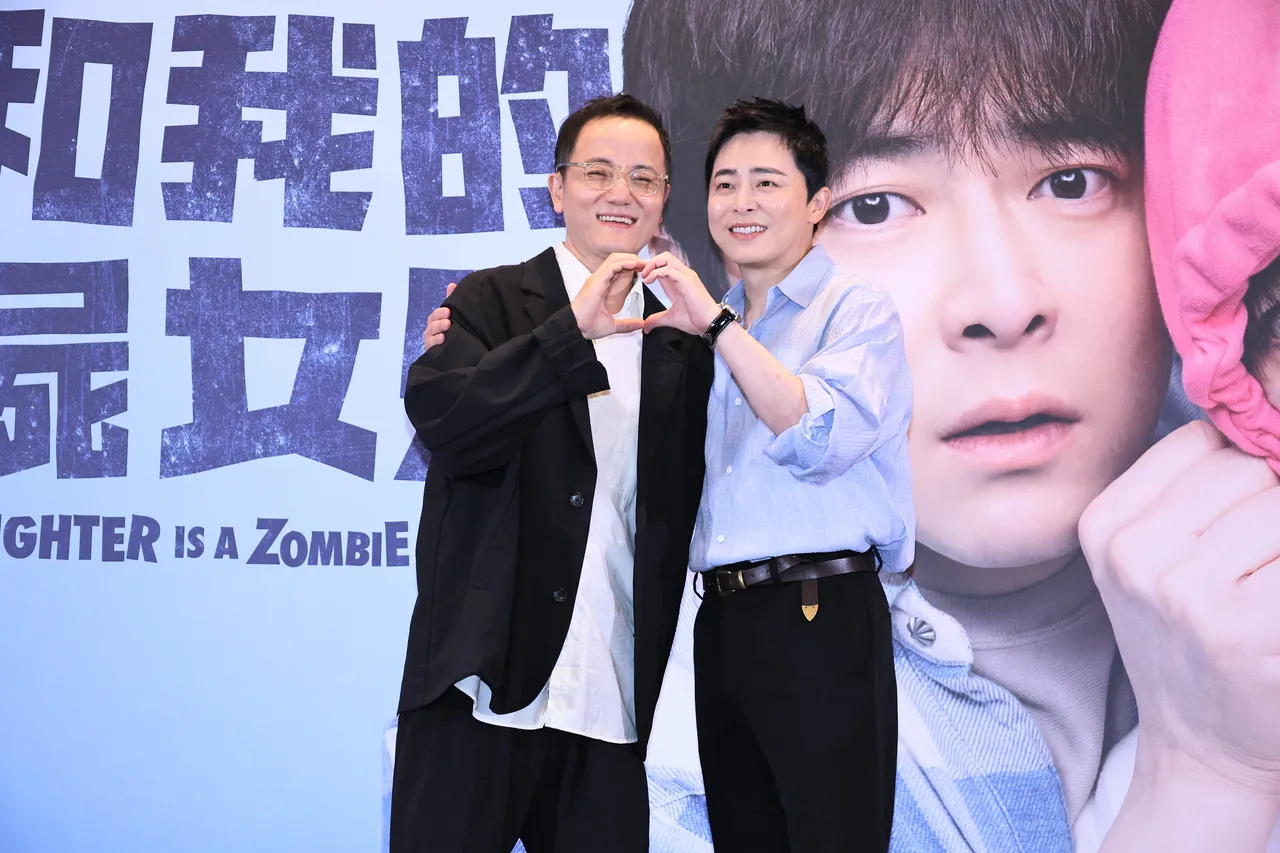 導演畢鑑盛(左)是曹政奭的粉絲,這次終於合作,自稱是「成功的粉絲」。攝影中心攝