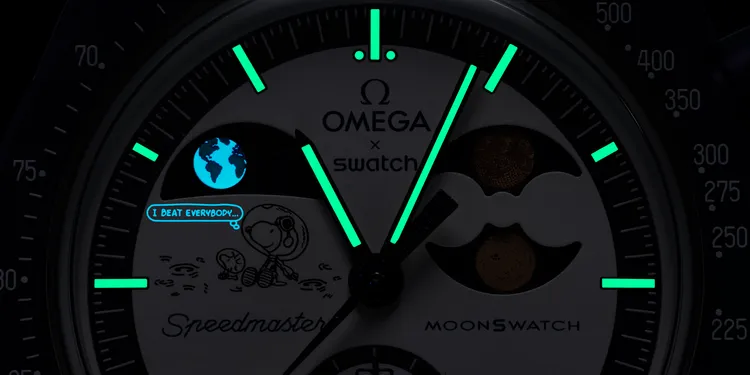 Snoopy插圖藏有1句在紫外光下才會顯現的短語「I BEAT EVERYBODY」。品牌提供