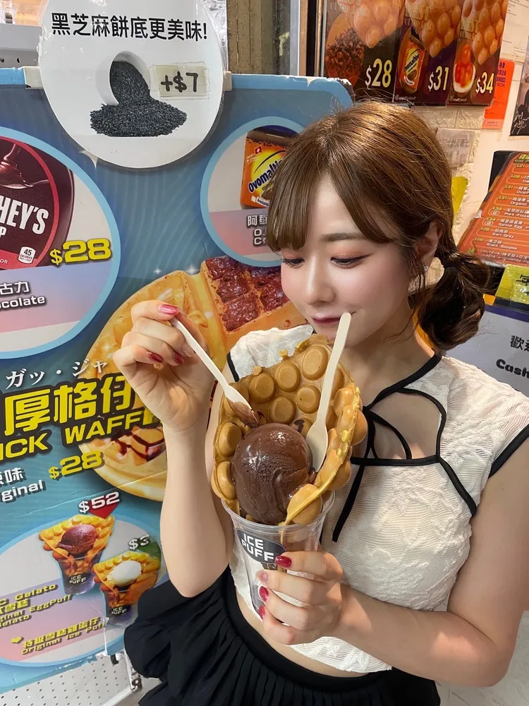 Kaho吃雞蛋仔。Kaho提供