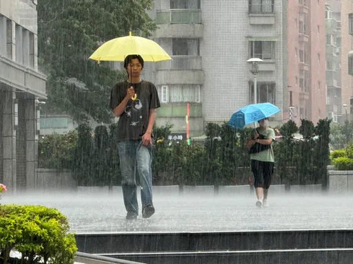 雨區擴大12縣市!4縣市大雷雨「下到這時」