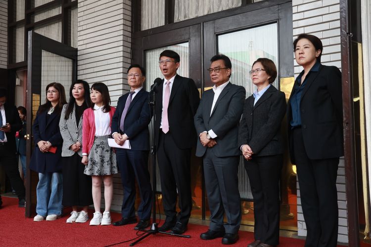 決戰2年條款！黃國昌等8位立委去留　民眾黨代表大會今關鍵表決