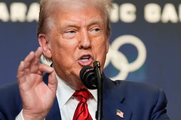 美國總統川普表示，零個跨性別選手能參加2028年奧運會。美聯社