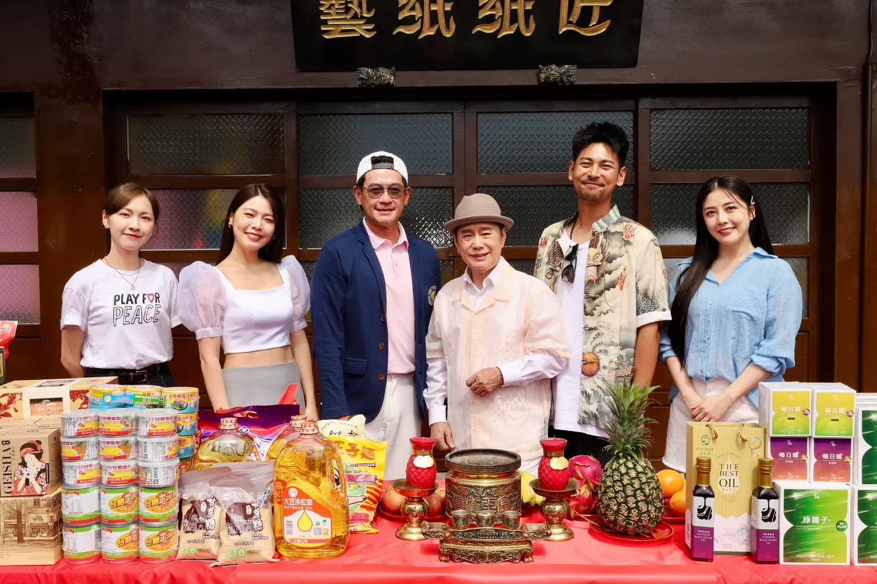《阿松與阿暖》演員陣容堅強。民視提供