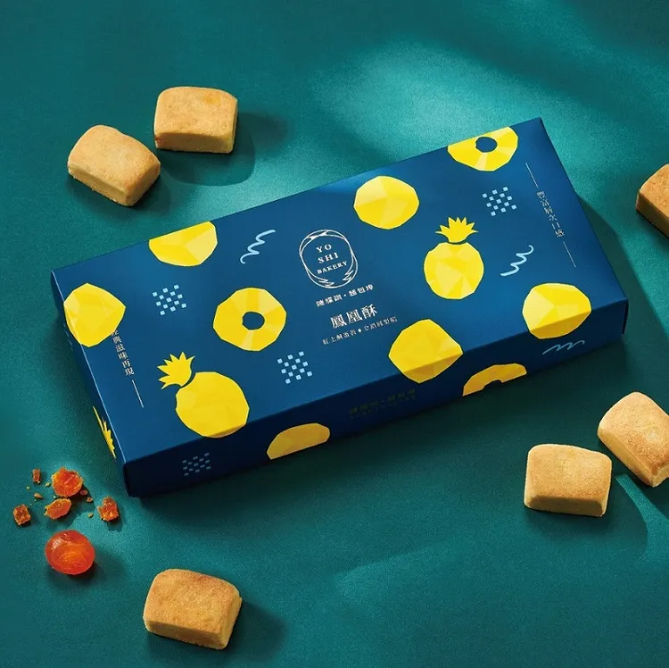 陳耀訓麵包埠明星商品「鳳凰酥」可享2件999元等優惠。全家提供