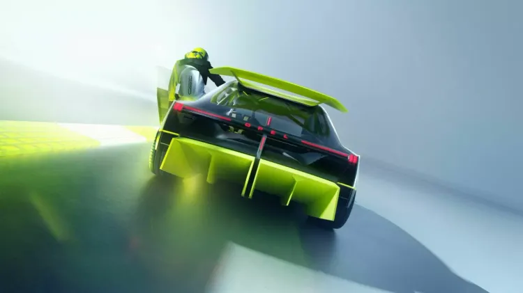 外型則以寬體車身、巨型尾翼與誇張空力套件營造賽道氛圍。原廠照片