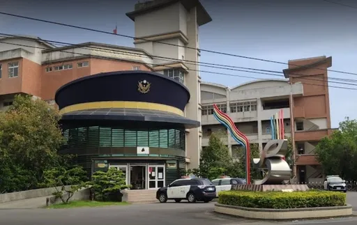 台南渣警外遇让元配怒了 奸情曝光竟控小三性侵!他下场记过调地