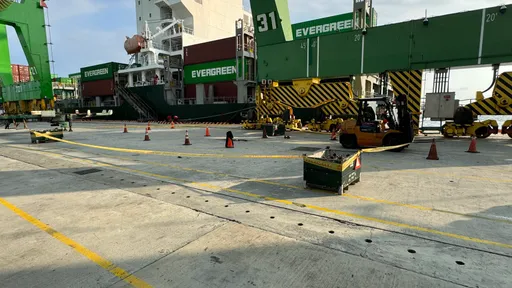 獨家|高雄港區出人命!堆高機撞上指揮人員當場慘死
