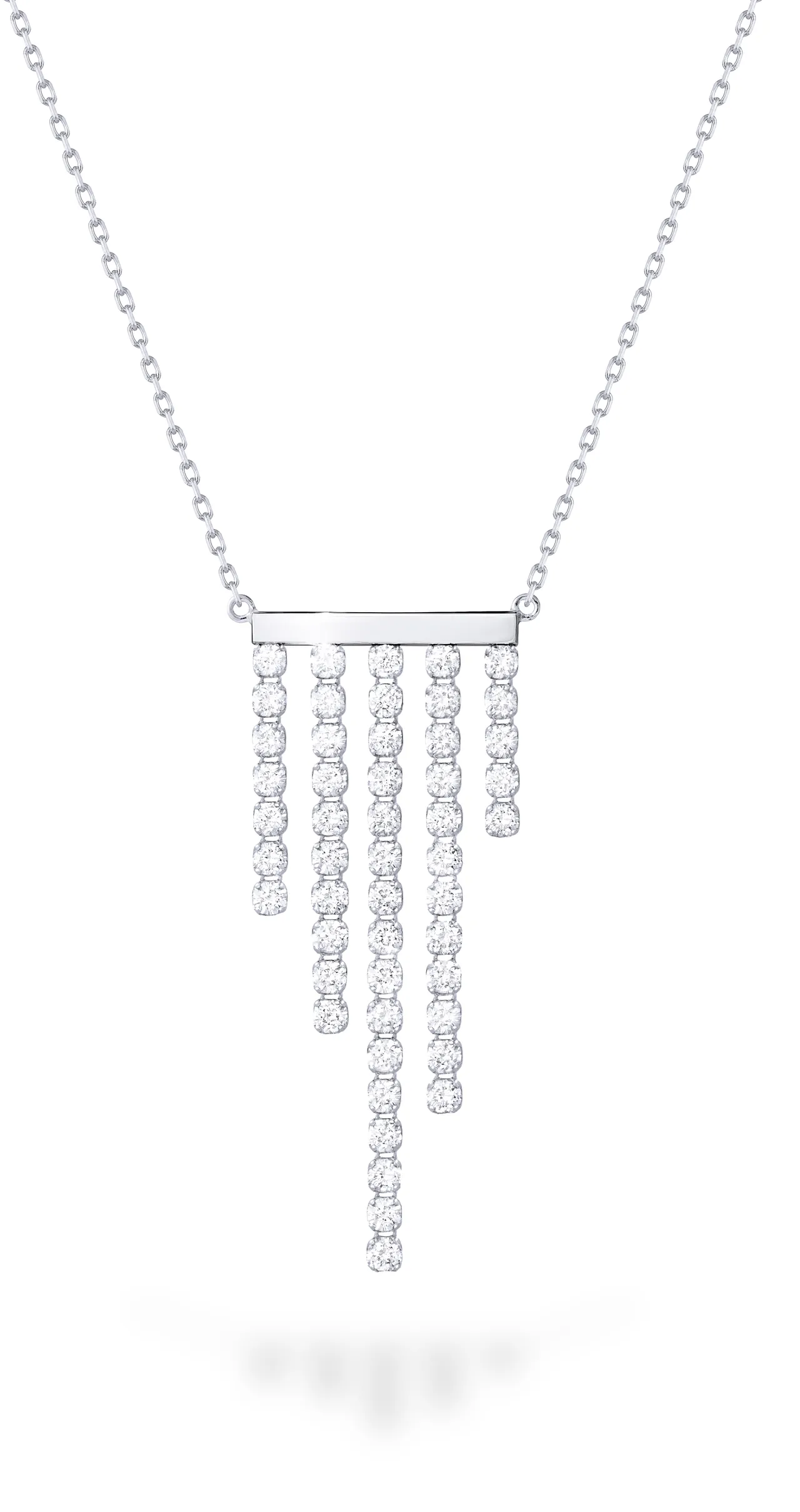 AHKAH signature chandelier铂金钻石项链,8万1600元。品牌提供