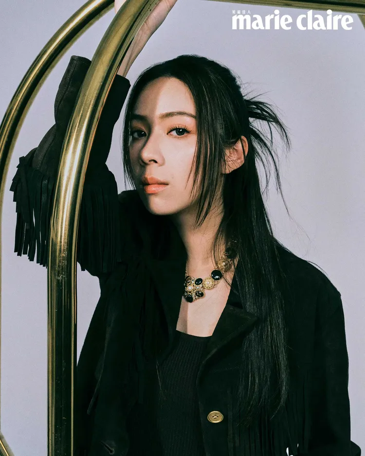 犬青拍攝《Marie Claire美麗佳人》封面。《Marie Claire美麗佳人》國際中文版提供