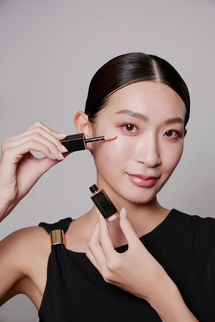 SUQQU晶采柔滑遮瑕蜜，1900元。品牌提供