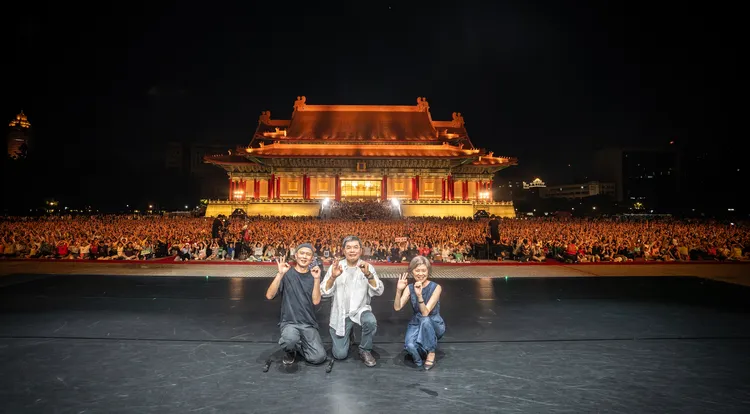 國泰金控攜手雲門舞集30年，秉持「藝術走入生活」的理念，每年持續透過戶外公演與社區巡演，將藝術帶到全台各地。國泰金控提供