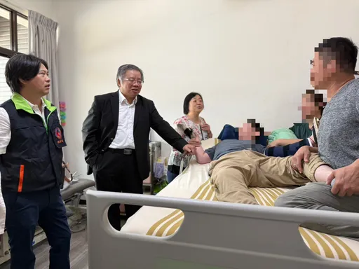 父愛如山!「馨毅爸爸」撐起風雨飄搖的家 桃檢察長關懷車禍重傷家庭