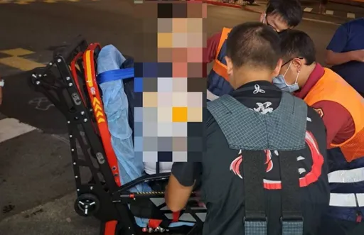 内湖男持刀闯全联引恐慌 警到场劝阻双手遭刺伤送医