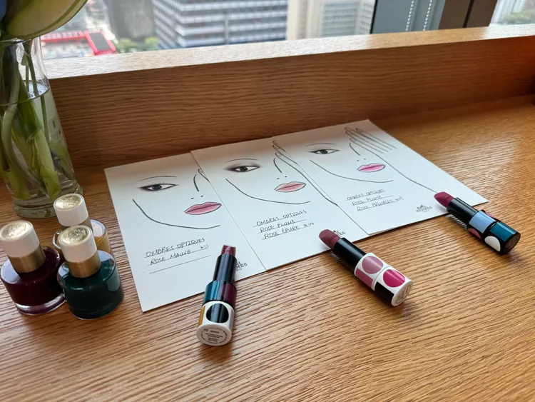 Rouge Hermès唇膏，各3.5g／2600元；指甲油，各15ml／1880元。張家玲攝