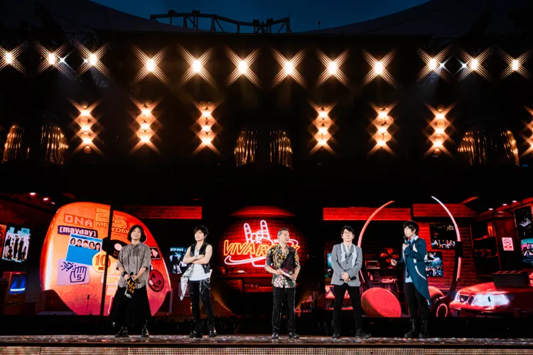 五月天最終場顯得離情依依。相信音樂提供