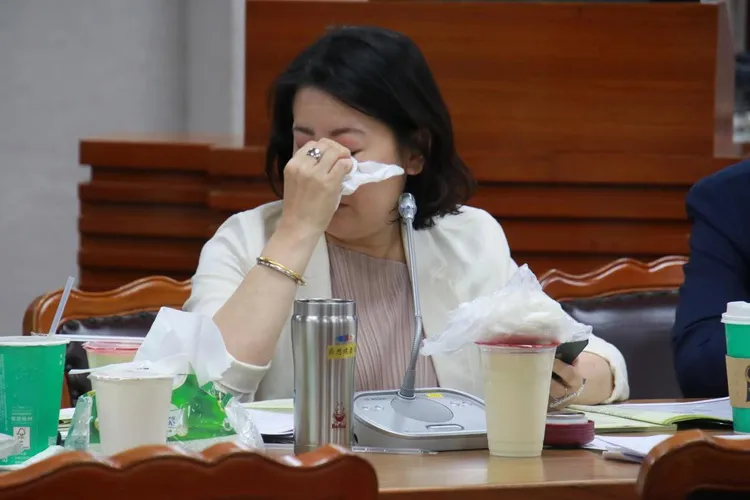 文化部追加預算刪光，吳思瑤認為這是對文化的褻瀆。翻攝吳思瑤臉書
