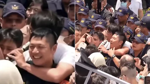 否認勒警!黃國昌喊「員警被勒還會笑?」 怒嗆記者:你夠了嗎?