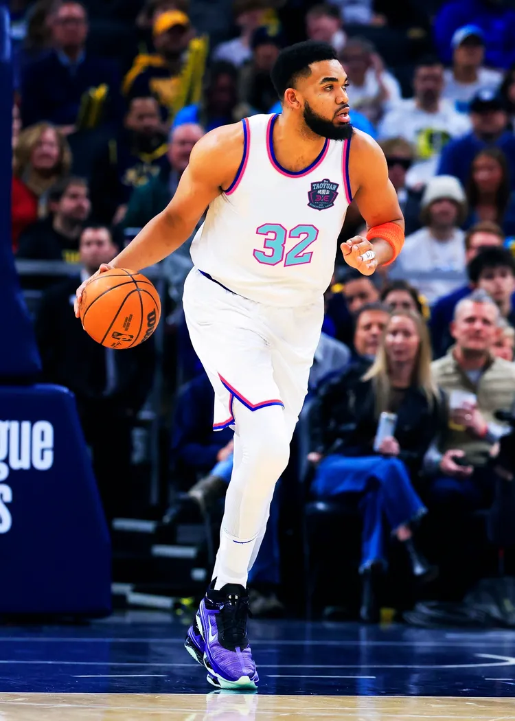 NBA球星Karl-Anthony Towns。桃園市府提供