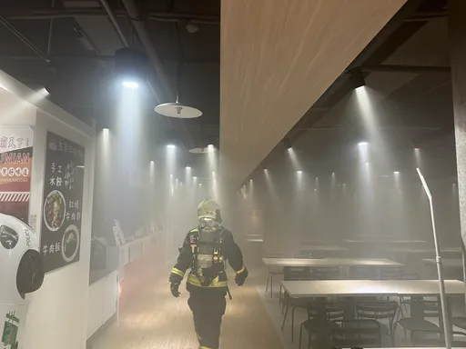 中興大學餐廳暗夜火警 牛肉麵店冒濃煙!疑電線走火