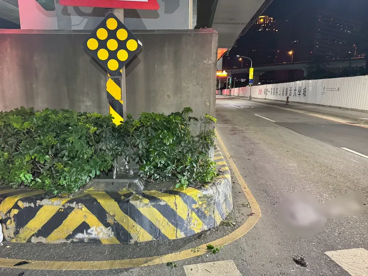 發生事故的橋墩。警方提供