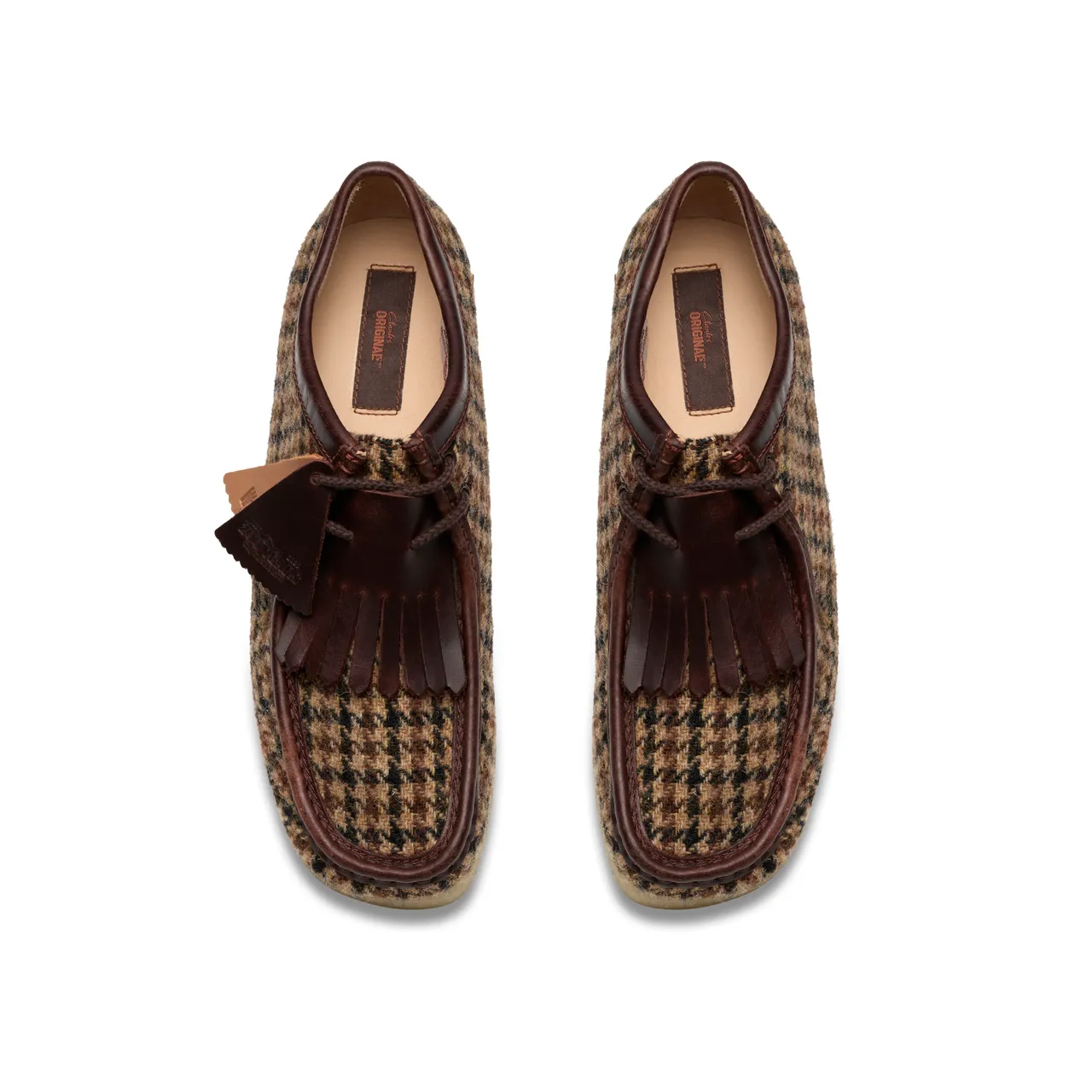 Clarks Wallabee哈里斯泰德羊毛格紋學院系列袋鼠鞋,6880元。品牌提供