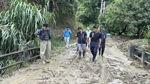 罢团批造势发粽子包子买票 颜宽恒:简直把我们中二选民当乞丐