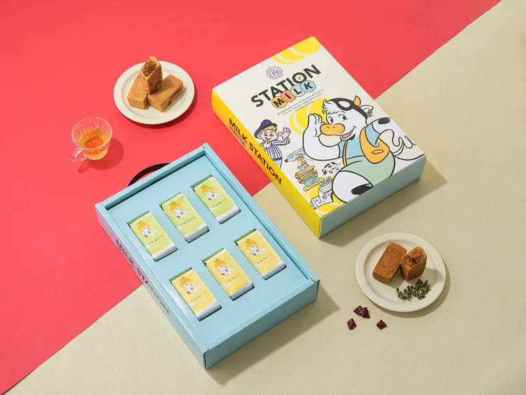 「19號發酵奶油」的「轉運宅急便禮盒」組合原味和麻香微燃兩者口味，原味鳳梨酥吃得到奶油酒焦糖香，麻香微燃口味噴香麻辣讓人一試上癮。19號奶油提供