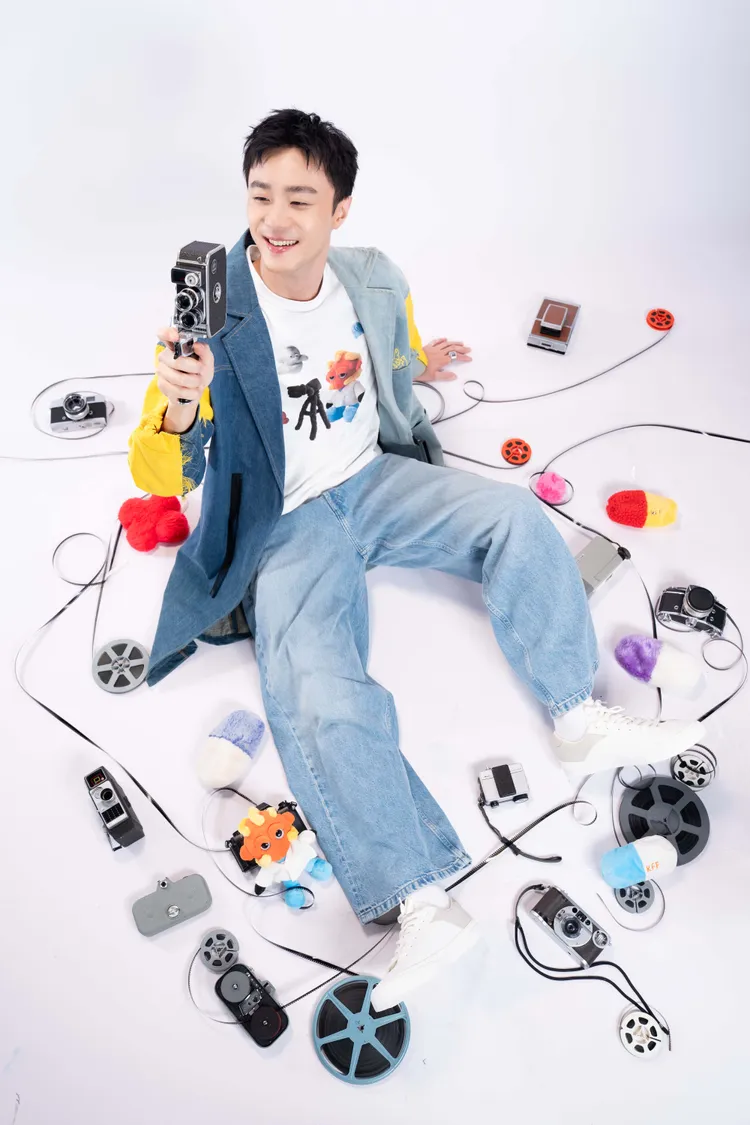 施柏宇拍攝形象影片。高雄電影館提供