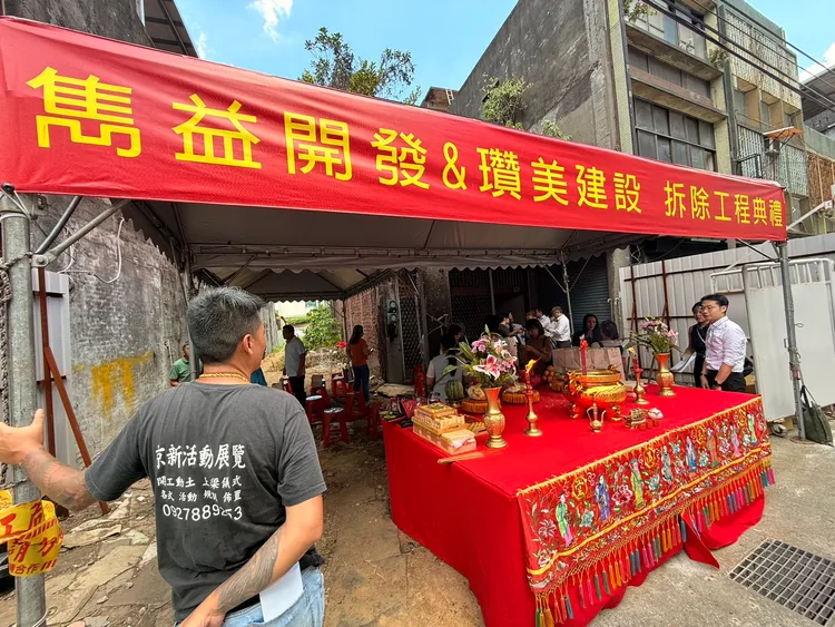 未來老宅將變身為預售屋建案雋益雋共七層樓18戶及一間店面的華廈。陳揚盛攝