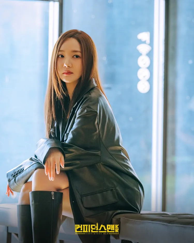 朴敏英在《行騙天下KR》扮演長澤雅美的角色。翻攝TV朝鮮