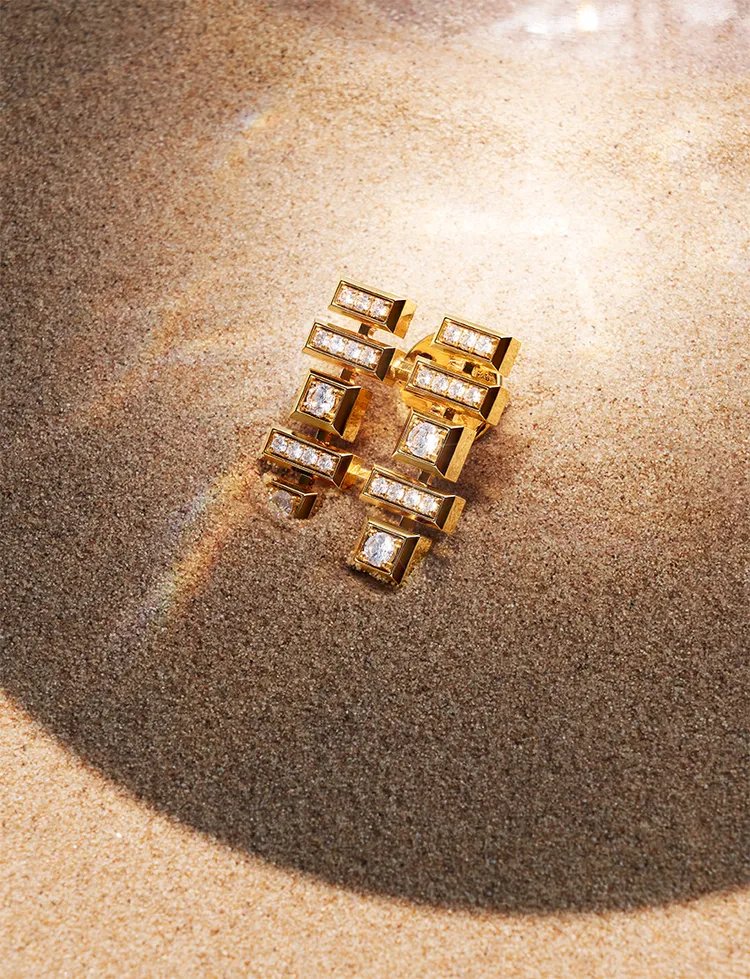 周大福今年推出「傳喜系列Joie Collection」。品牌提供